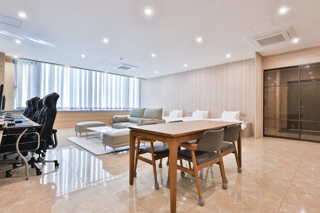 Seomyeon Ib Hotel Busan Eksteriør bilde