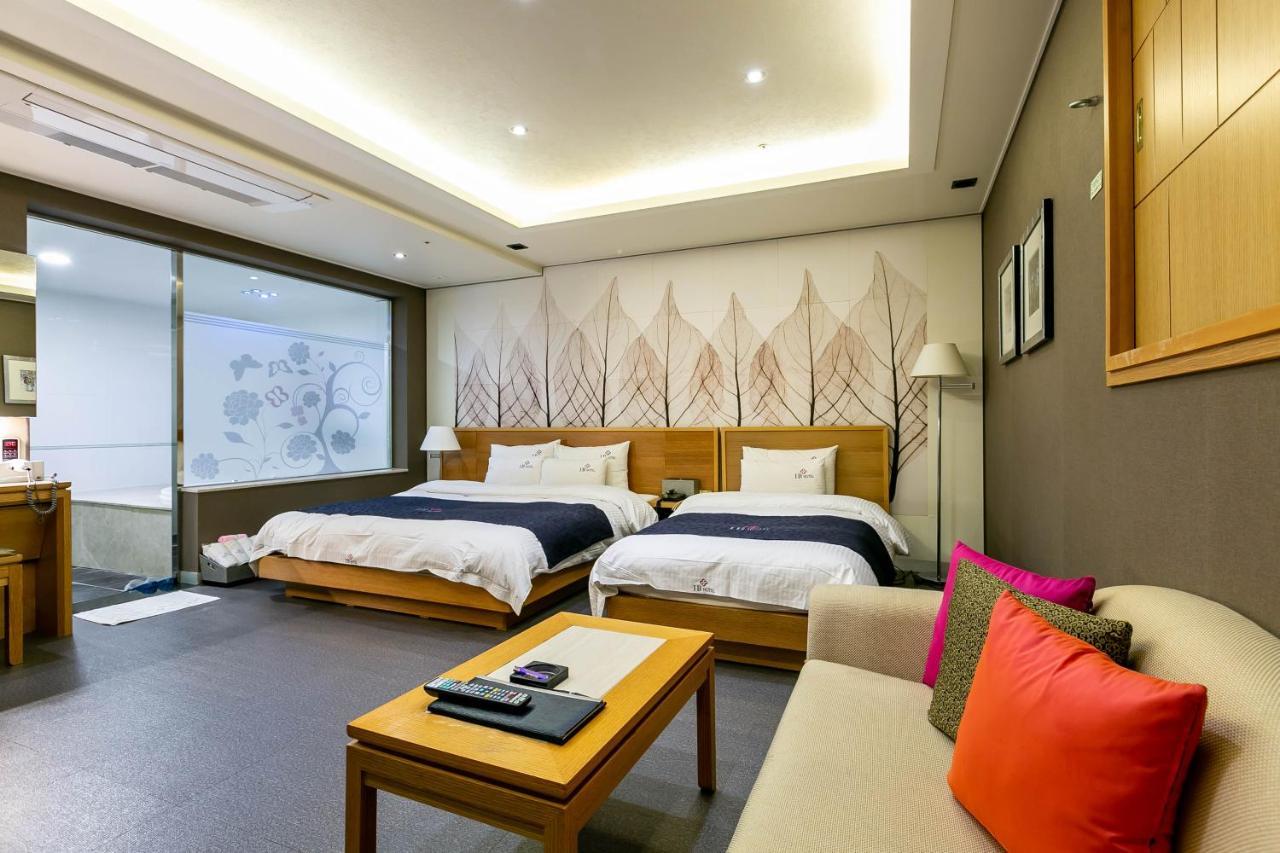 Seomyeon Ib Hotel Busan Eksteriør bilde